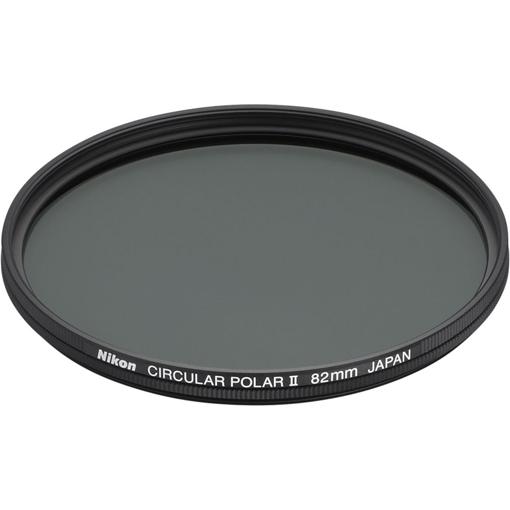 Filtro polarizador circular Nikon 82mm II gris oscuro, diseñado para cámaras.