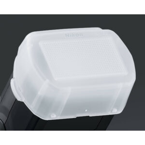 Domo de difusión Nikon SW-15H blanco translúcido con textura de micro-prismas.