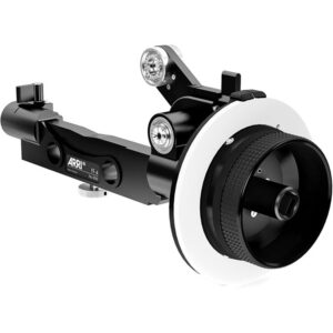 Unidad de enfoque FF-4 ARRI negra con disco texturizado para cámara cine.