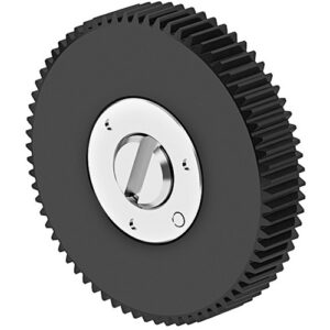 Engranaje ARRI negro M0.6/70T con disco central metálico y tornillos.