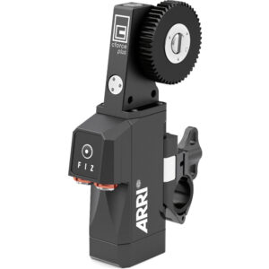 Motor ARRI cforce Plus negro para enfoque, iris y zoom, con engranaje y soporte.