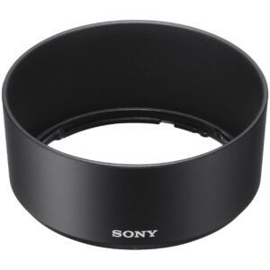 Parasol Sony ALC-SH146 negro para lentes, con logo Sony grabado.