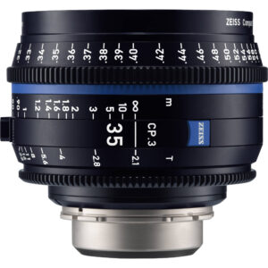 Lente compacta ZEISS CP.3 35mm T2.1 con escala de distancia en pies y montura Sony E.