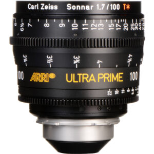 Lente ARRI Ultra Prime 100mm T1.9 con marcas de enfoque en pies y escala de apertura.