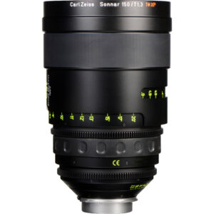 Lente ARRI Master Prime 150mm f/1.3 T*XP negro, marcado en pies y con montura PL.