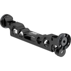 Soporte de puente ARRI UBS-3 negro de aluminio, con engranajes para ajuste preciso, esencial para cámaras.