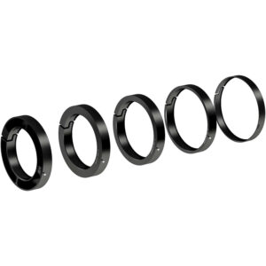 ARRI MMB-2 Juego de anillos de sujeción/reducción metálicos negros para cine, vistos de frente, uno al lado del otro.