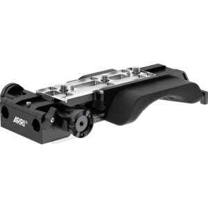 Soporte ARRI para Canon C700 con asa y placa ajustable, color negro y plateado.