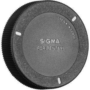 Tapa de lente trasera Sigma LCR II para Pentax K, negra texturizada con indicador de apertura/cierre.