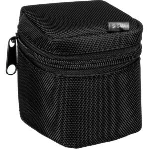 Estuche negro acolchado con cremallera para lentes Sigma 30mm o 19mm, textura de nylon.