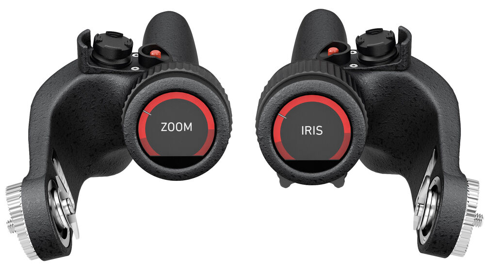 ARRI Master Grip Set: Zoom y Iris para cámaras, negro texturizado, con pantallas digitales.